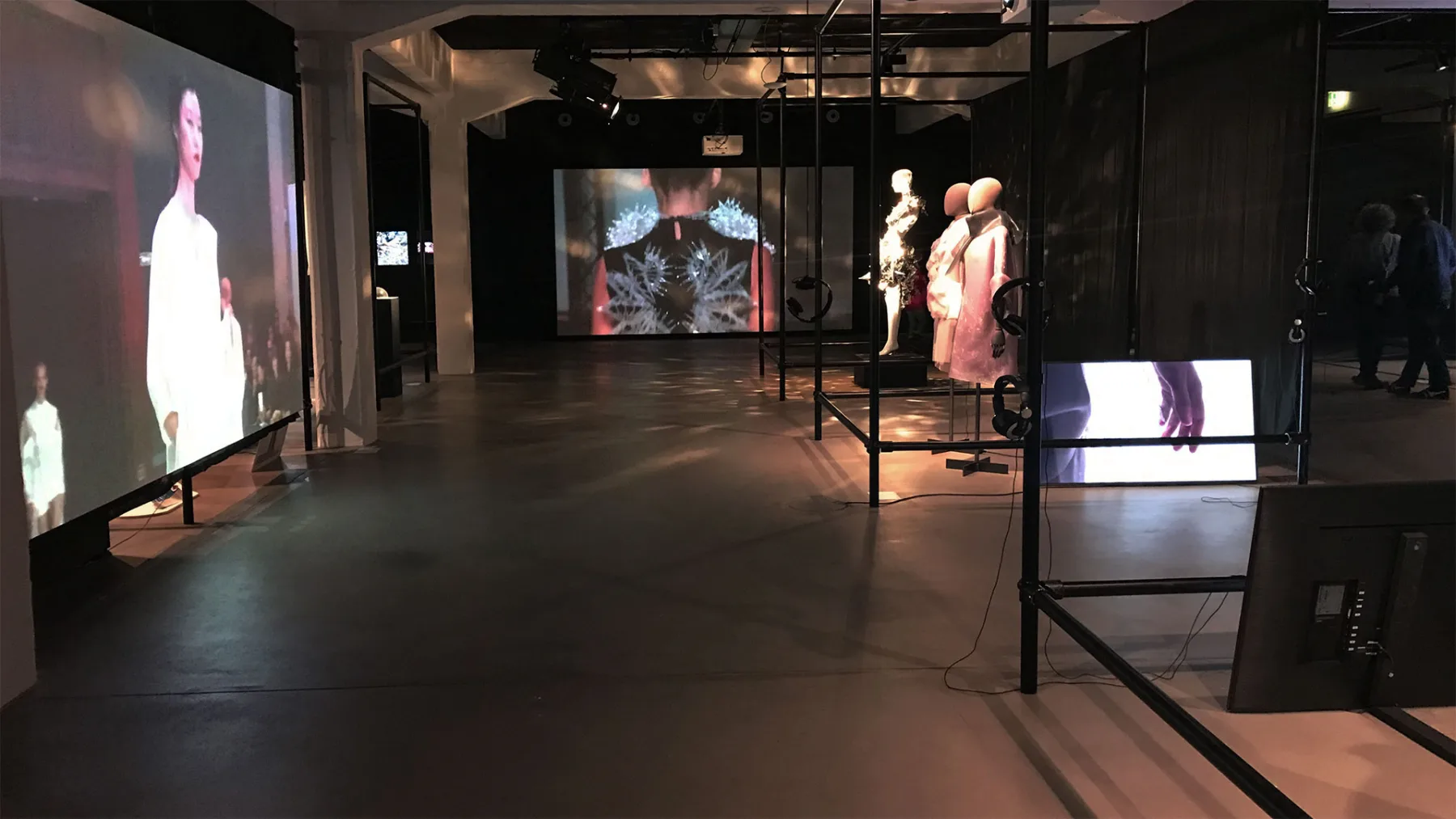 Making FASHION Sense, HeK Basel — installation view