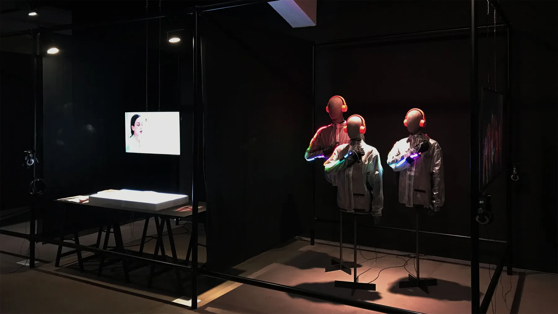 Making FASHION Sense, HeK Basel — installation view