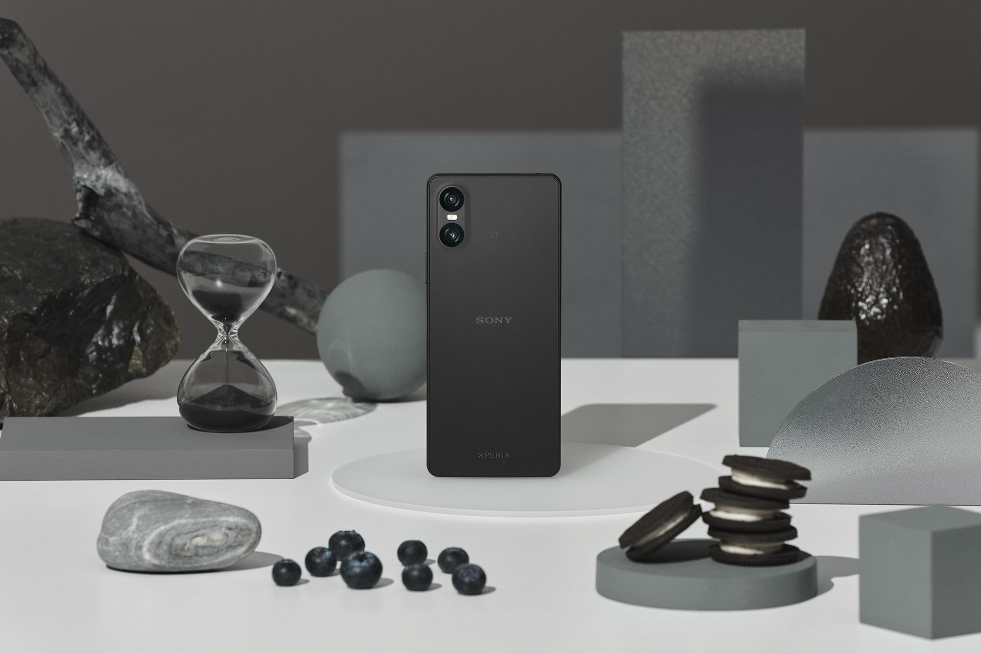 Xperia 10 VI — black